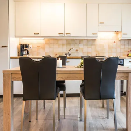 Haus Adora By Interhome דירה סאס-אלמאגל