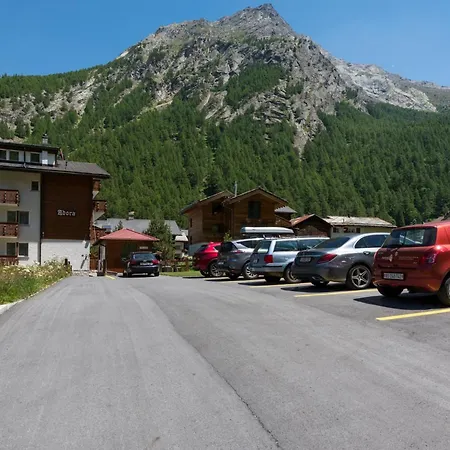 Haus Adora By Interhome דירה סאס-אלמאגל